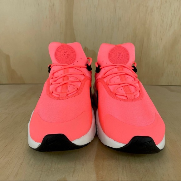 NEW Nike Air Huarache City Move Lava Glow - Picture 2 of 3